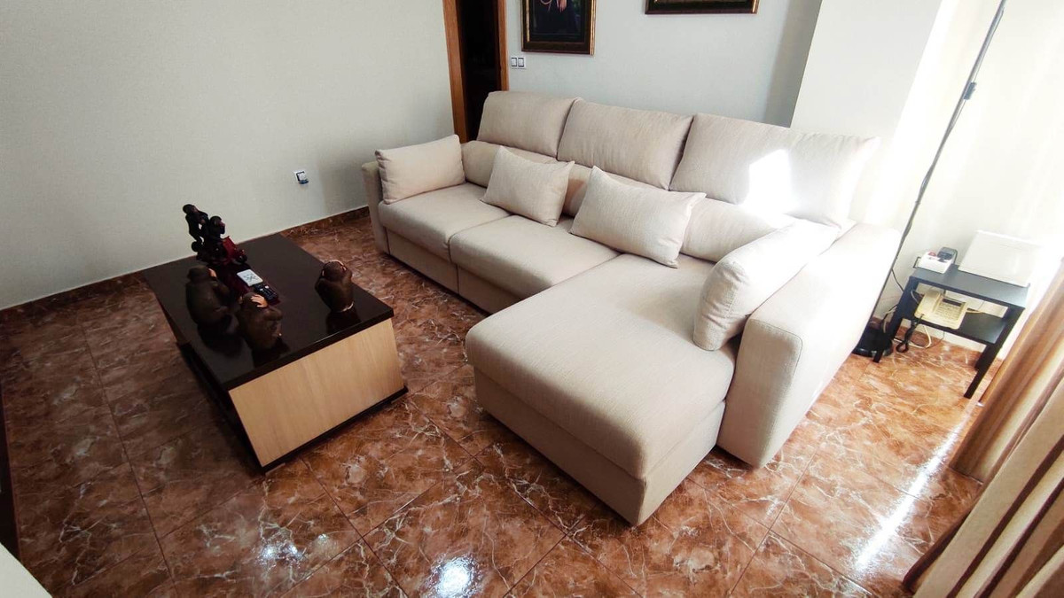 3 bed Apartment for sale in Torremolinos