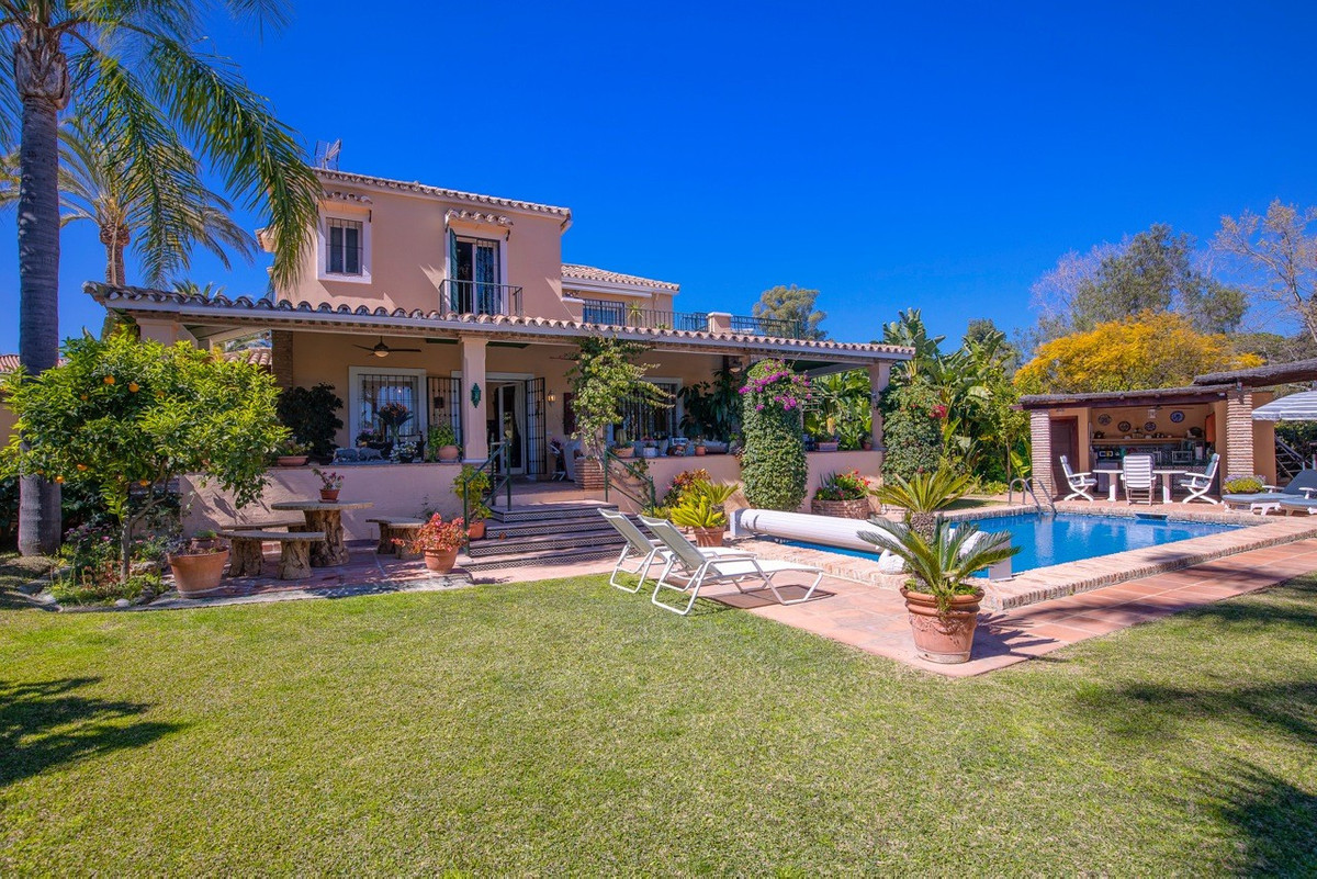 Villa - Chalet en venta en Guadalmina Alta R4320376