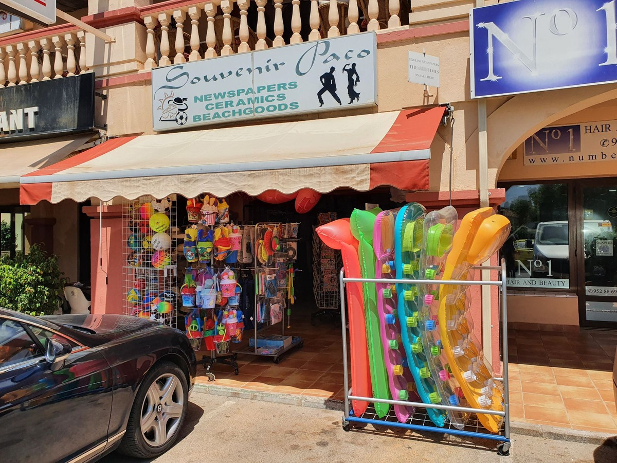 FREEHOLD BUSINESS For Sale in BENA VISTA COMMERCIAL CENTRE - El PARAISO, Situated Between Marbella a, Spain
