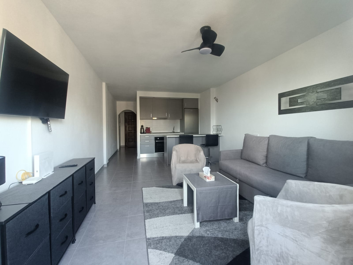 ES173605: Apartment  in La Duquesa