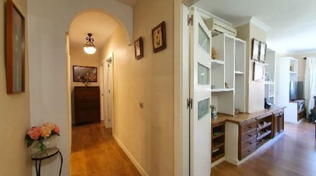 3 Bedroom Middle Floor Apartment For Sale Torremolinos