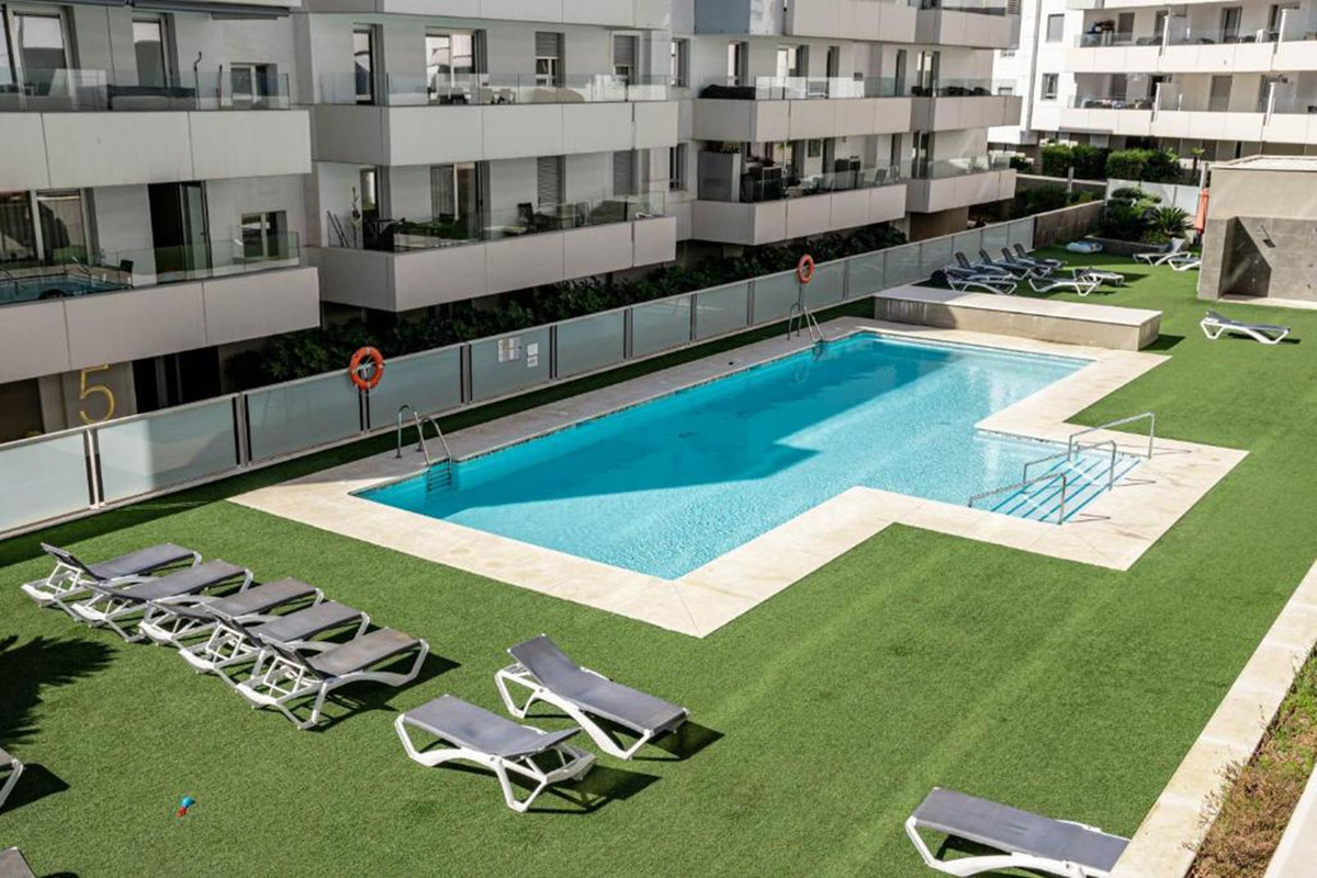 Location, location, location! Beautiful modern 3 Bedroom Apartment in Acqua by Taylor Wimpey - Beach, Spain