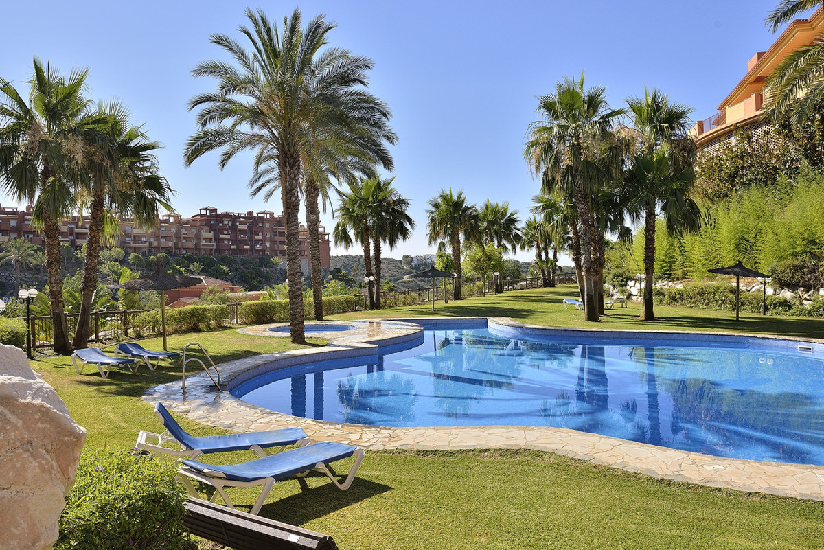 						Apartamento  Planta Baja
																					en alquiler
																			 en Reserva de Marbella
					
