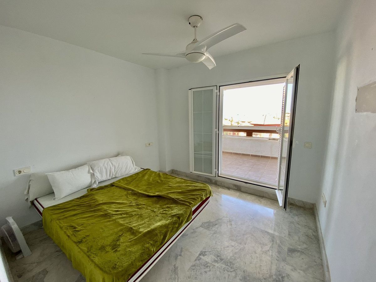 3 bedroom Apartment For Sale in Benalmadena Costa, Málaga - thumb 9