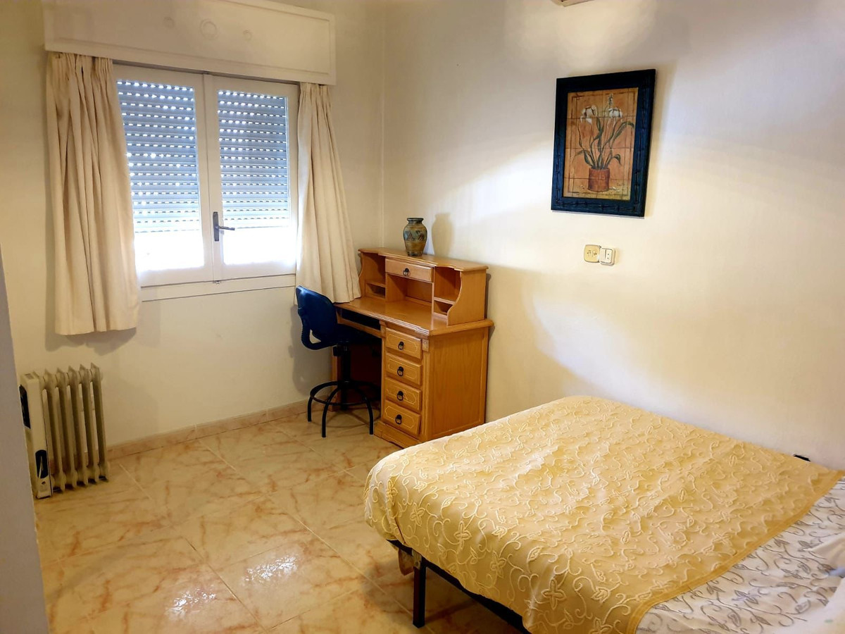 Villa con 7 Dormitorios en Venta Las Chapas