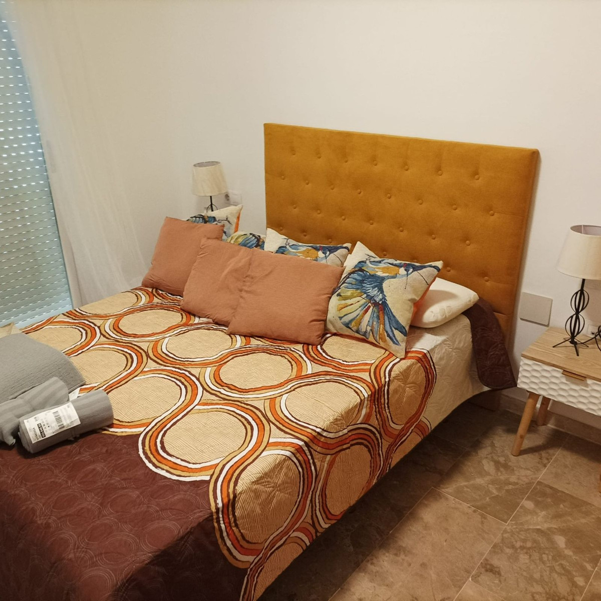 Apartamento con 2 Dormitorios en Venta Manilva