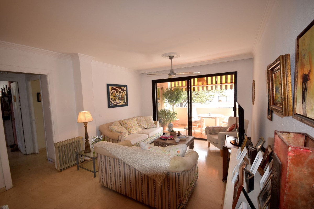 2 bedroom Apartment For Sale in Nueva Andalucía, Málaga - thumb 4