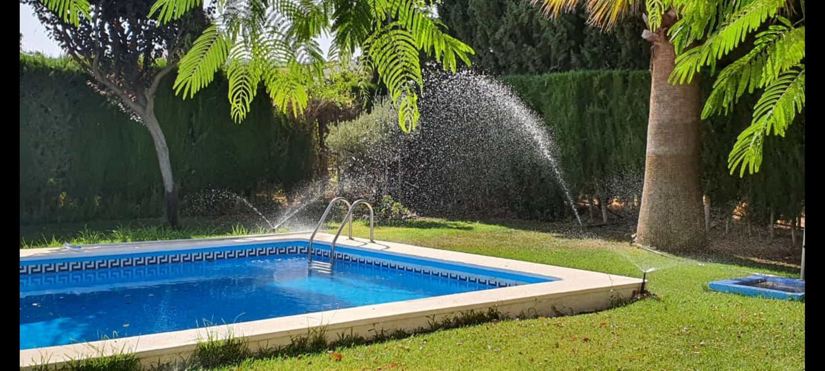 						Villa  Individuelle
													en vente 
																			 à Antequera
					