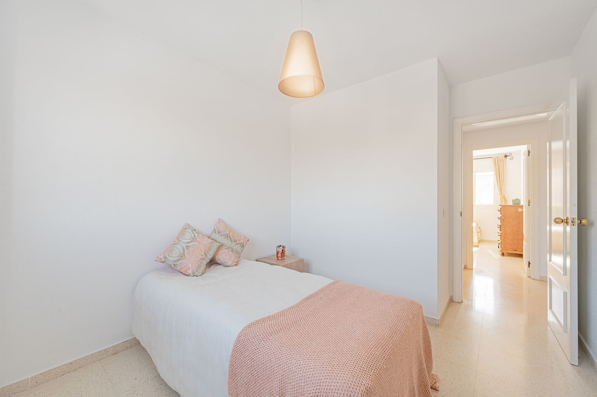 3 bedroom Apartment For Sale in Fuengirola, Málaga - thumb 24