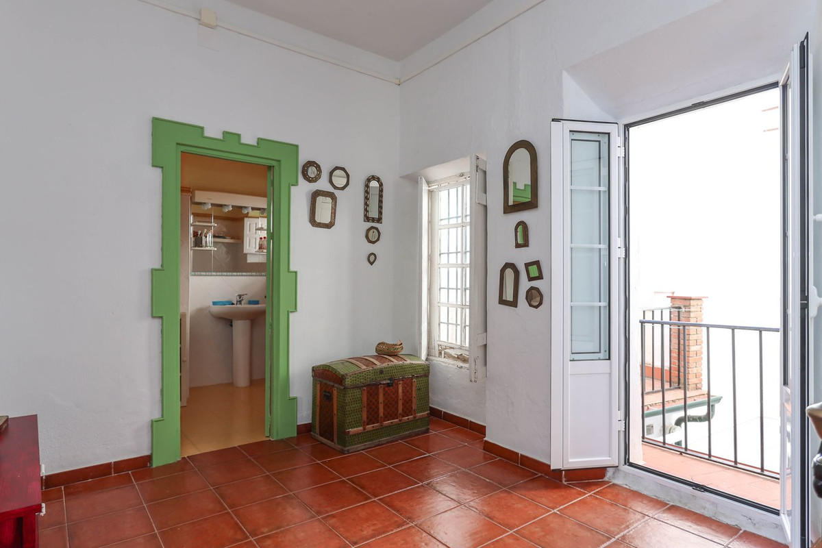 5 Bedroom Terraced Townhouse For Sale Tolox