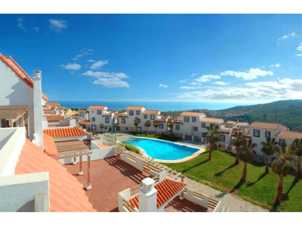 						Apartment  Middle Floor
													for sale 
																			 in Manilva
					