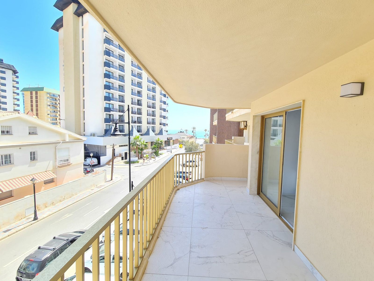 Middle Floor Apartment for sale in Fuengirola R4083799