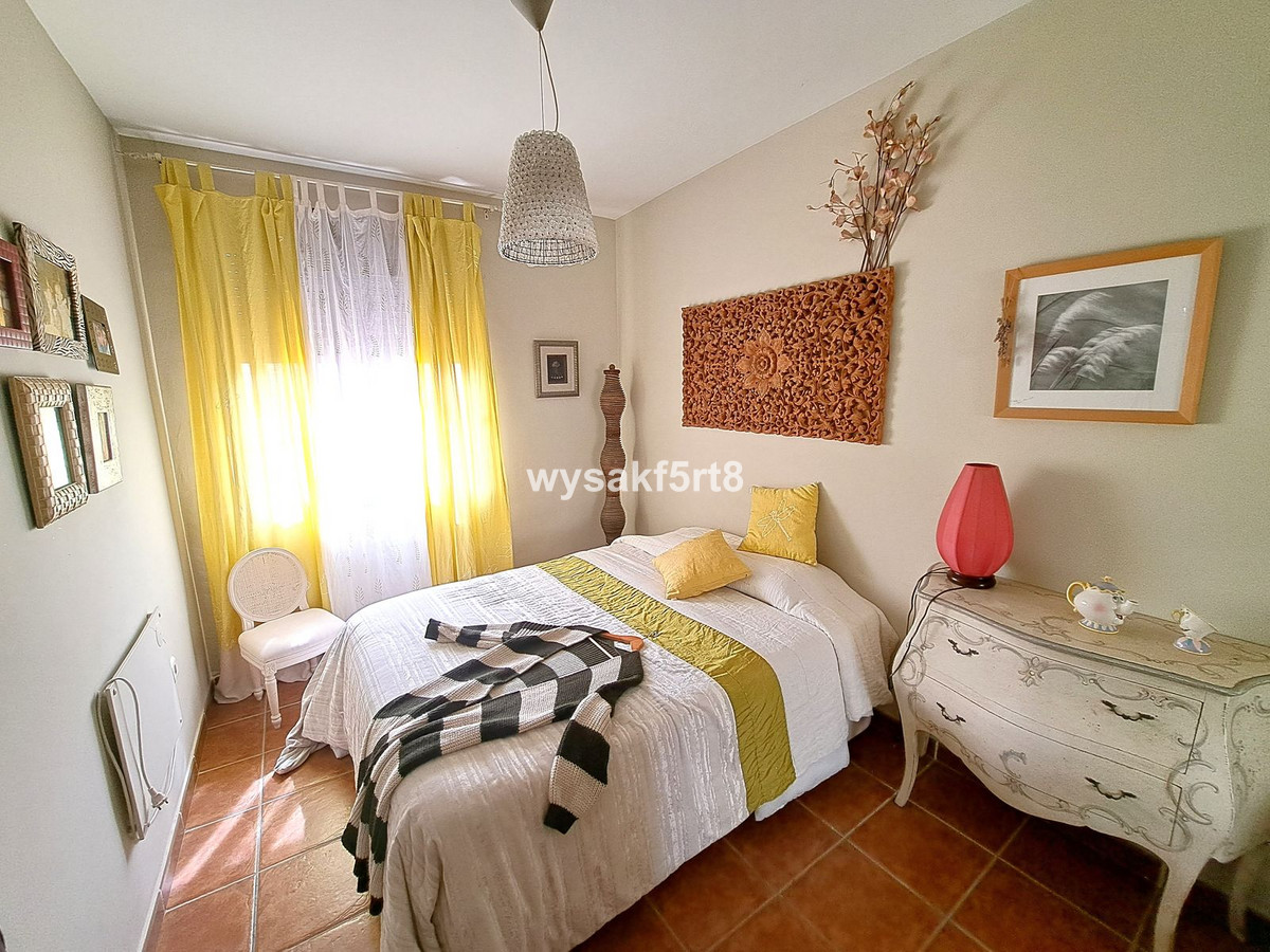 Villa con 4 Dormitorios en Venta Casares Playa