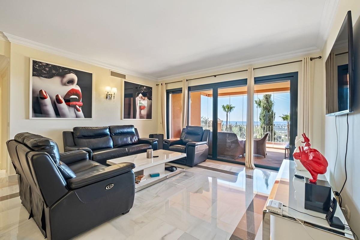 3 Bedroom Middle Floor Apartment For Sale La Quinta