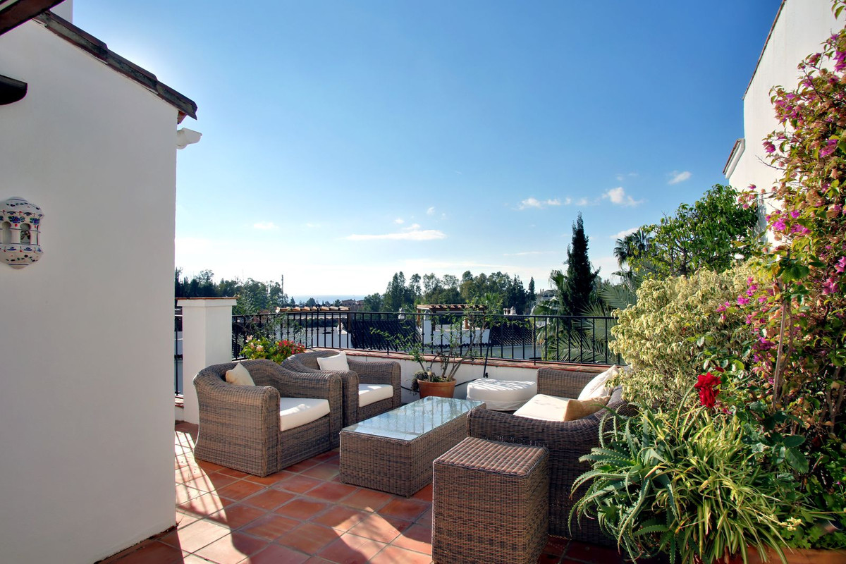 						Apartment  Penthouse
																					for rent
																			 in Marbella
					