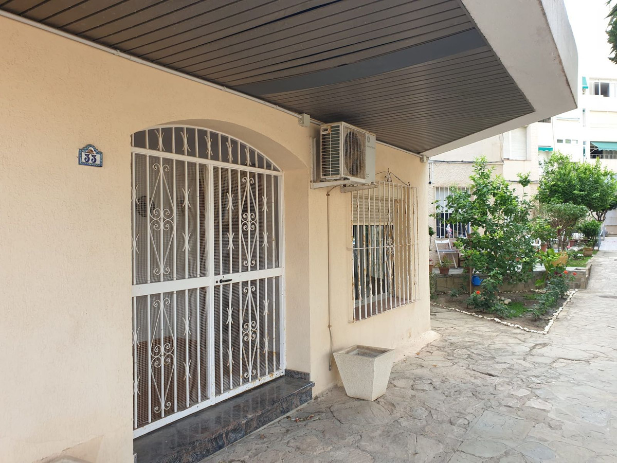 2 Dormitorios Apartamento Planta Baja  En Venta Torreblanca, Costa del Sol - HP4335277