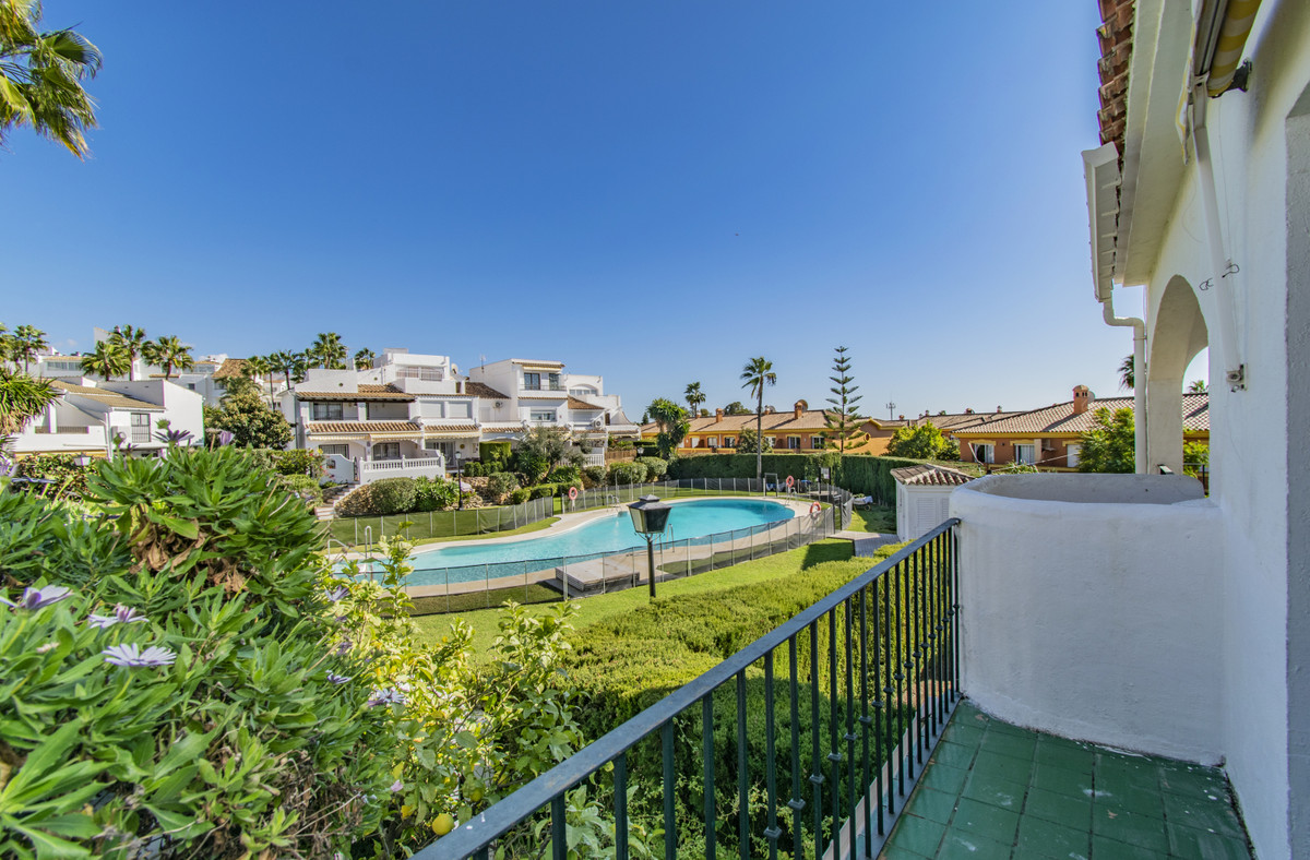 3 bed Property For Sale in Atalaya, Costa del Sol - thumb 10