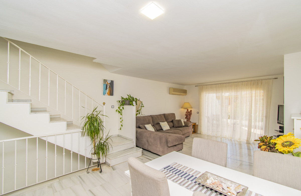 3 bed Property For Sale in Atalaya, Costa del Sol - thumb 9