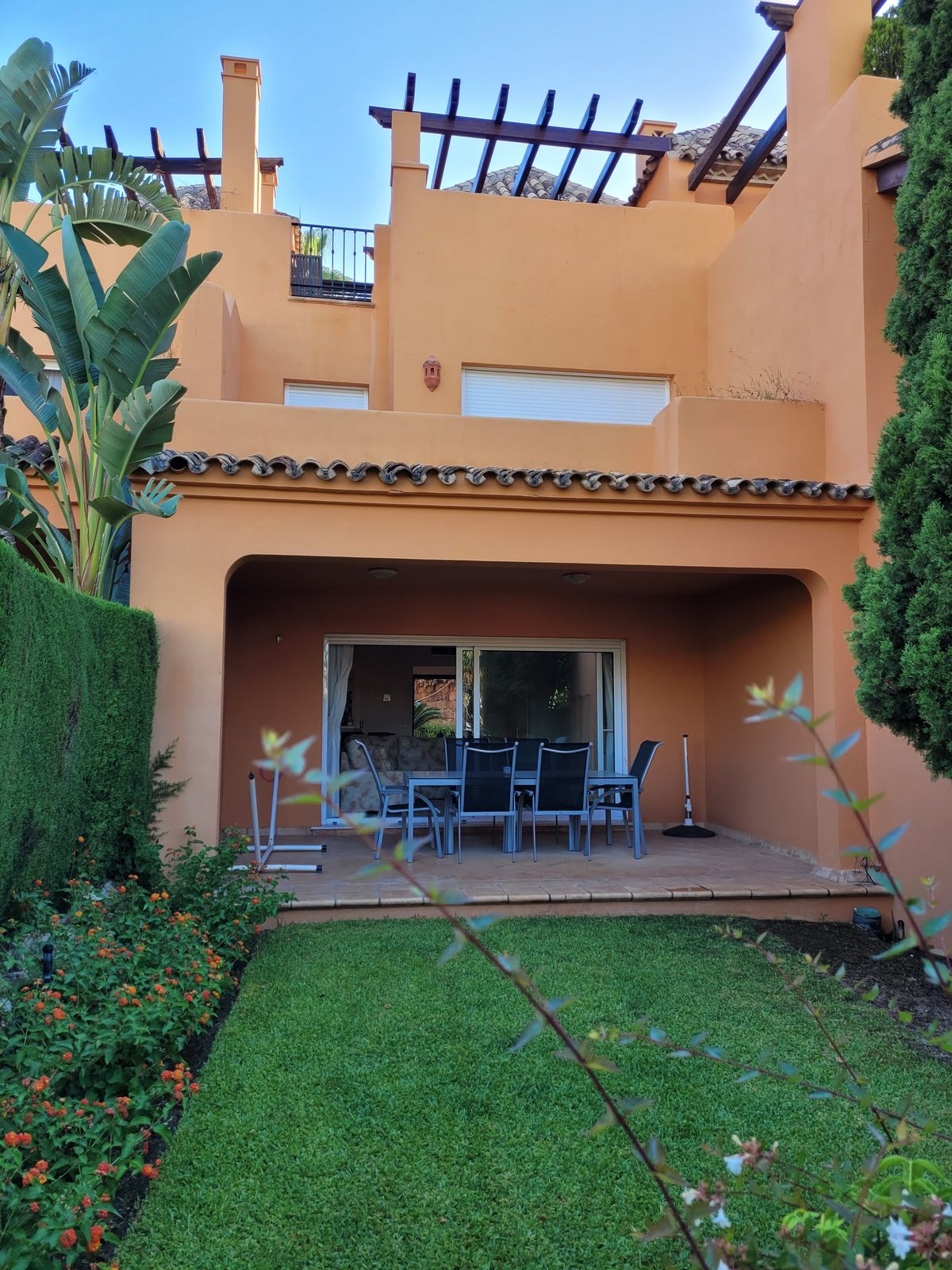 Townhouse with 3 bedrooms with fitted wardrobes, 2 bathrooms and a toilet. Living room with fireplac, Spain