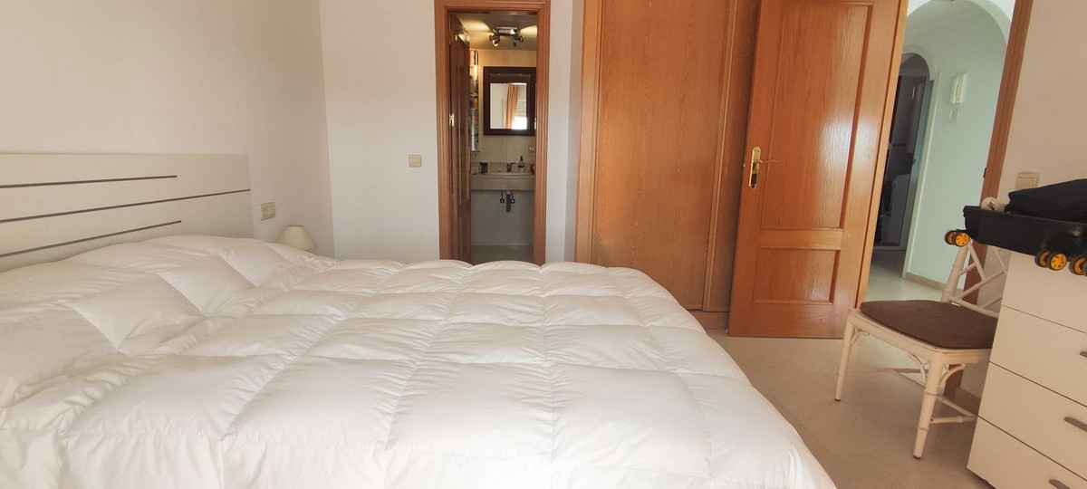 1 bedroom Apartment For Sale in Riviera del Sol, Málaga - thumb 4