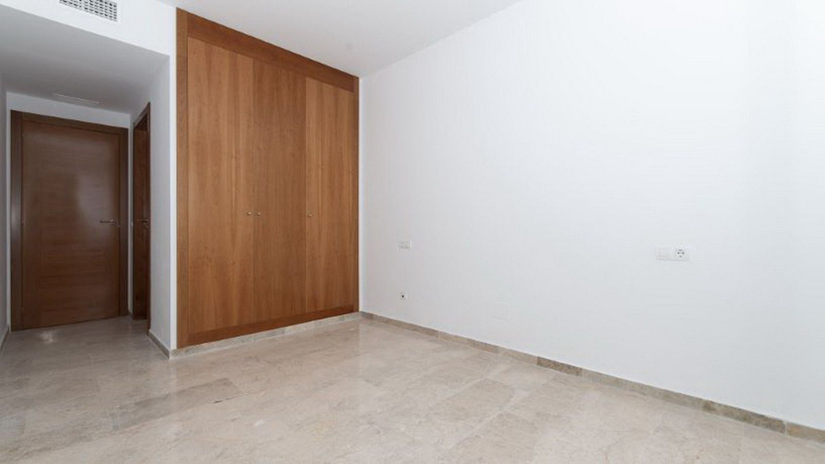 Appartement te koop in La Duquesa R4606543