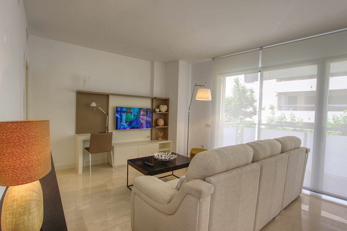						Appartement  Mi-étage
																					en location
																			 à Marbella
					