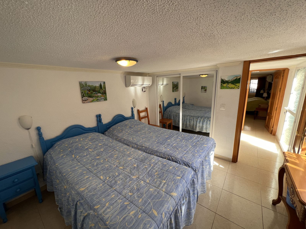 3 bedroom Villa For Sale in Benalmadena, Málaga - thumb 25