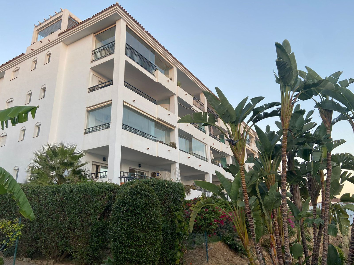 Apartamento Planta Baja en Calahonda, Costa del Sol
