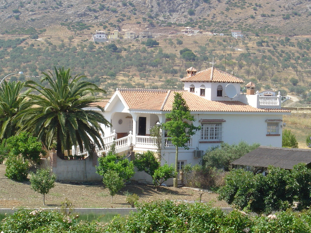 6 bed, 3 bath Villa - Detached - for sale in Coín, Málaga, for 645,000 EUR