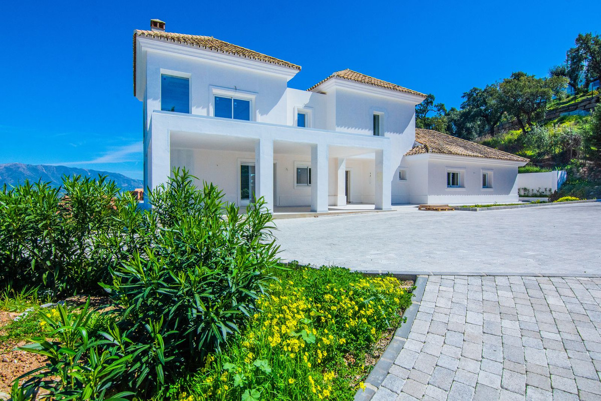 Villa in Ojén, Costa del Sol, Málaga on Costa del Sol For Sale