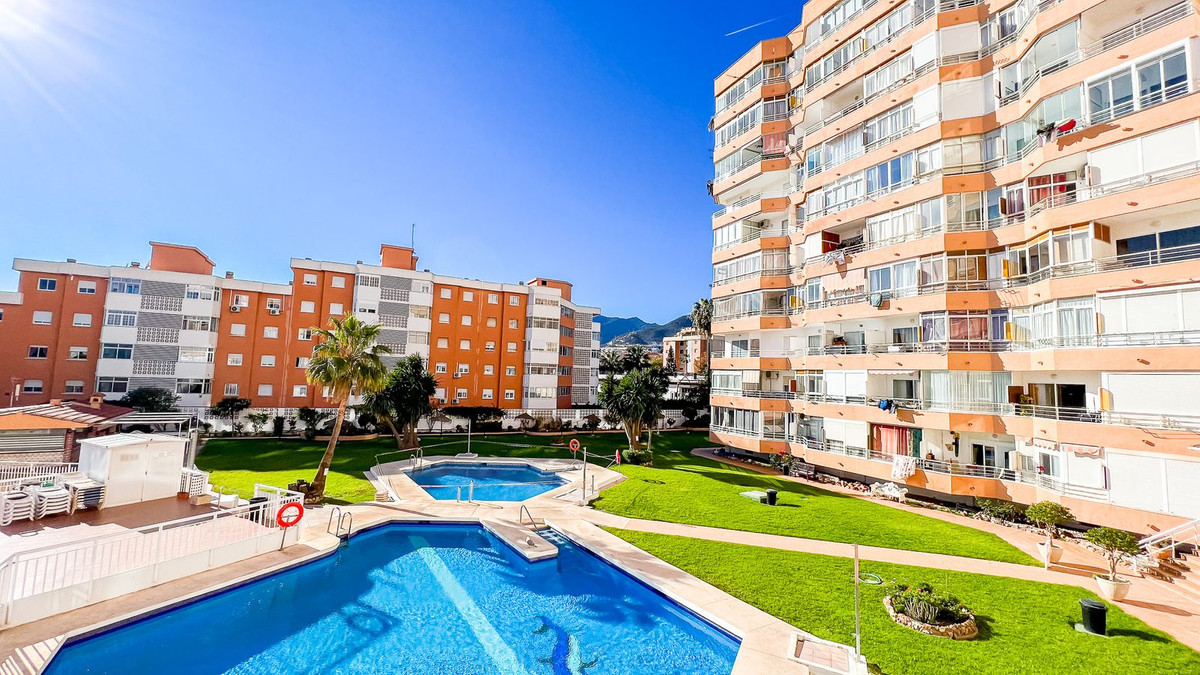 1 Bedroom Middle Floor Apartment For Sale Torremolinos, Costa del Sol - HP4223848