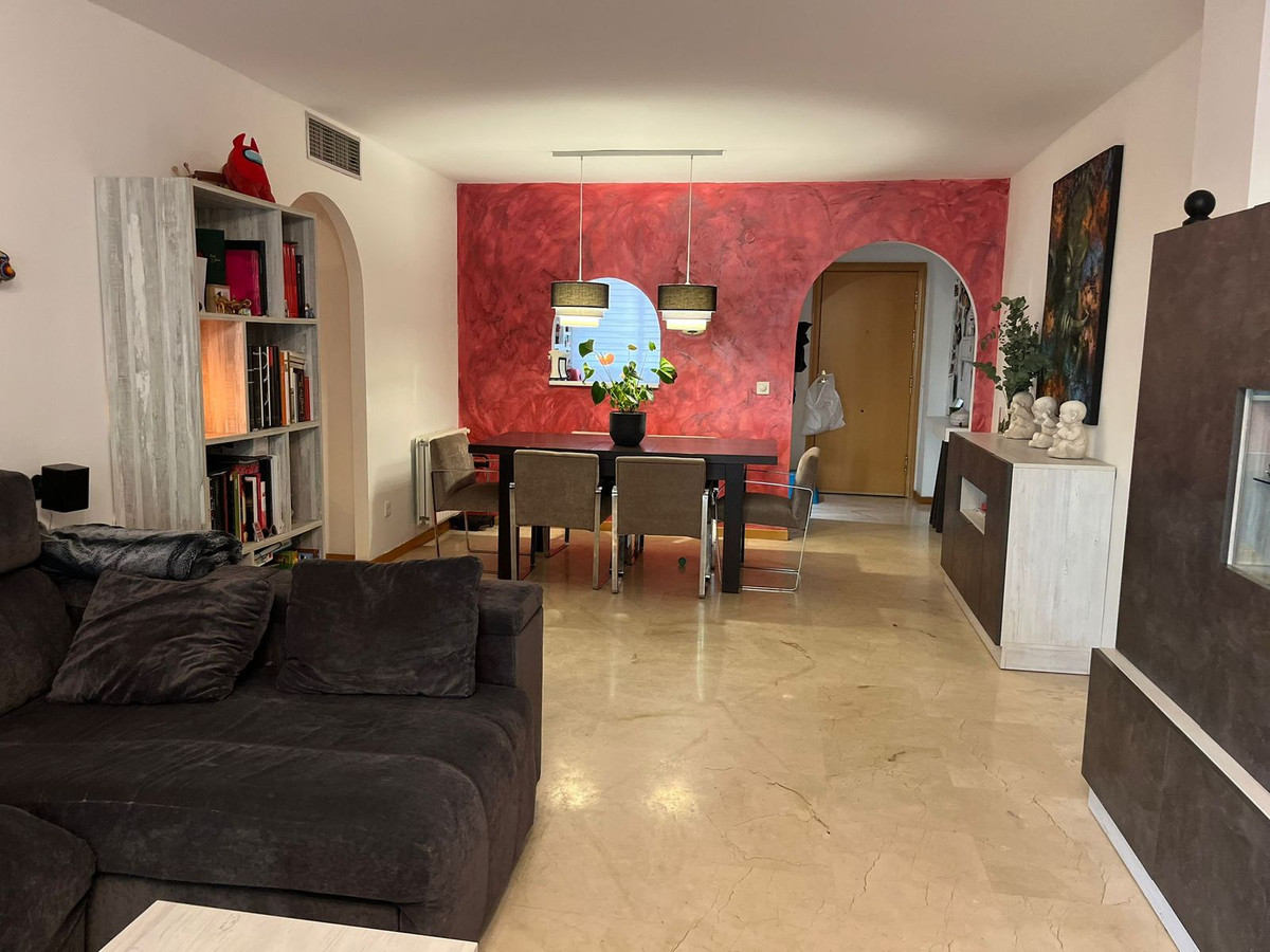 Appartement te koop in Guadalmina Alta R4165798