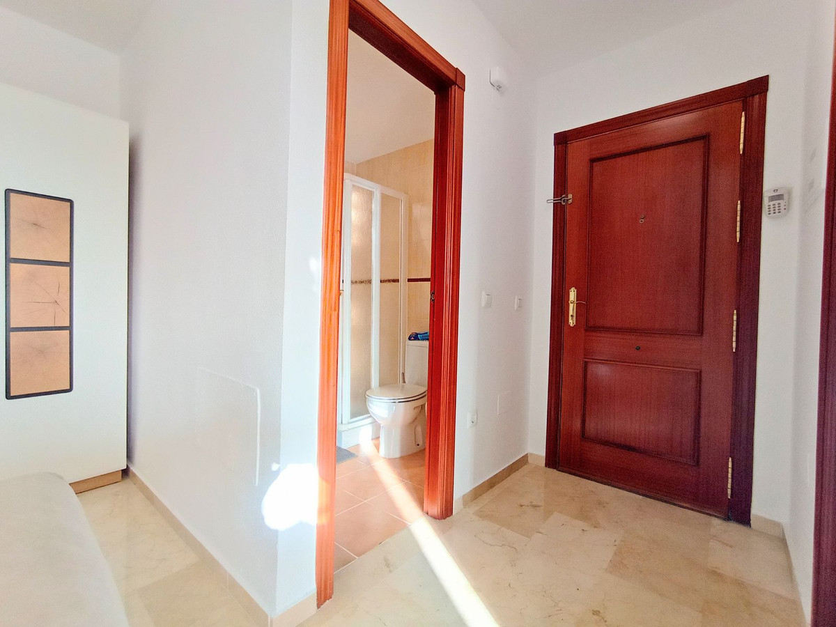 2 bedroom Apartment For Sale in Riviera del Sol, Málaga - thumb 5