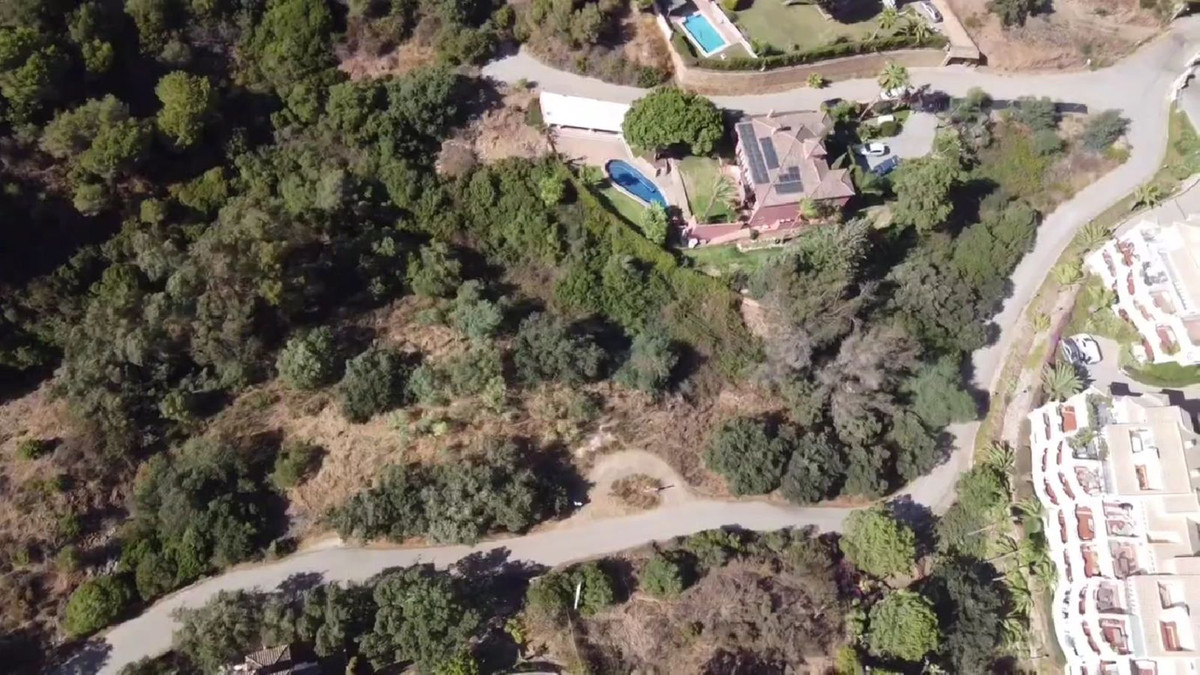 AMAZING OPPORTUNITY!

3 Plots for sale, located next to the famous Santa Maria Golf, Elviria.

The 3, Spain