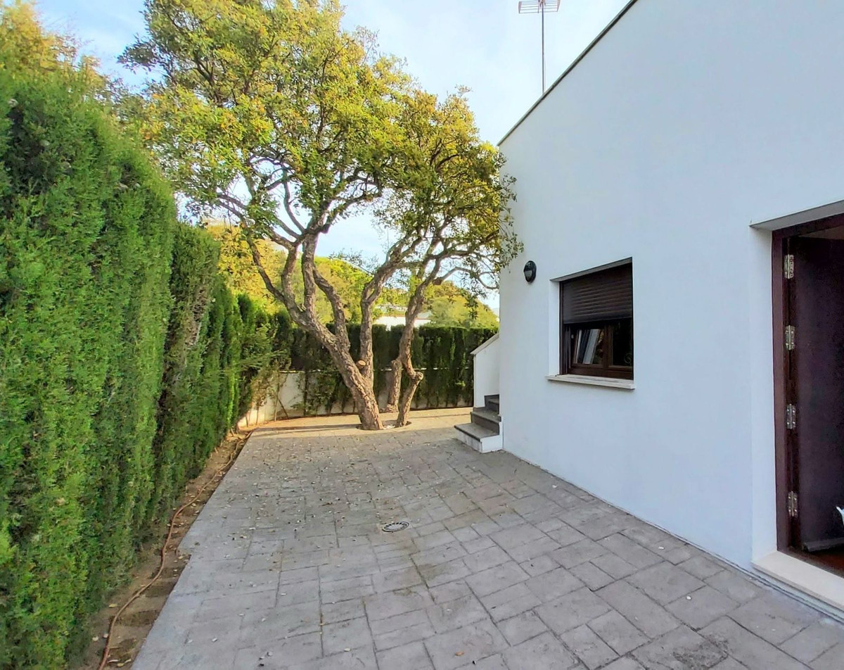 Villa te koop in Torreguadiaro R4614997