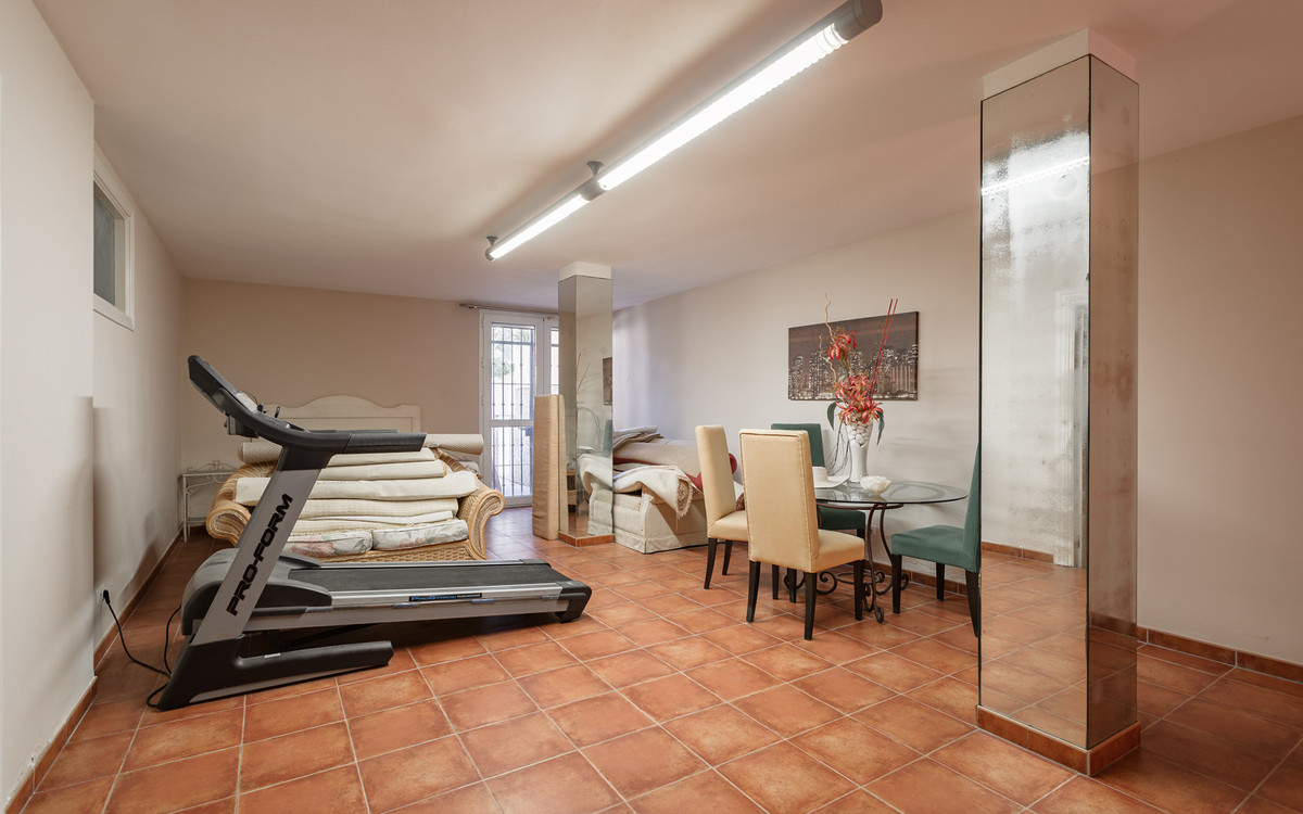 8 Bedroom Detached Villa For Sale Estepona