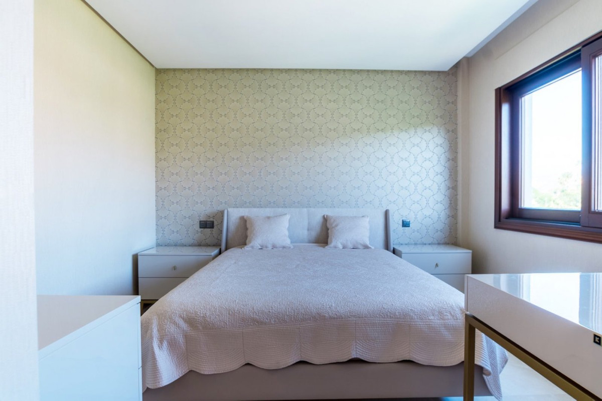 5 bedroom Apartment For Sale in Estepona, Málaga - thumb 19
