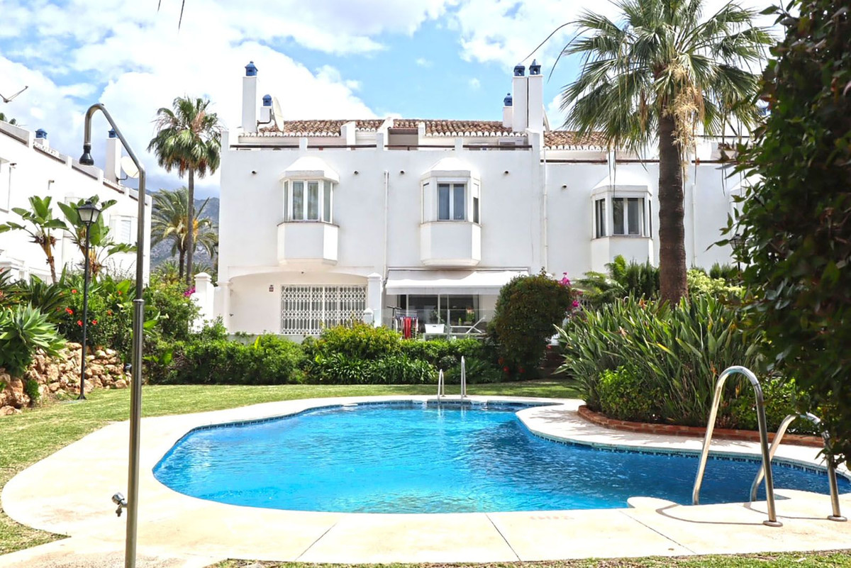 3 Bedroom Townhouse For Sale The Golden Mile, Costa del Sol - HP4344877