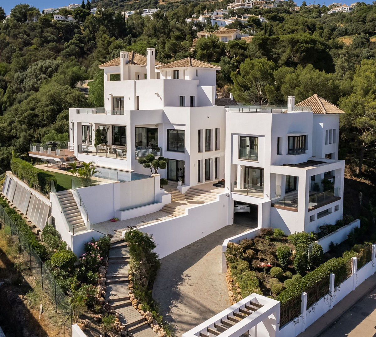 Villa in Los Monteros, Costa del Sol, Málaga on Costa del Sol For Sale
