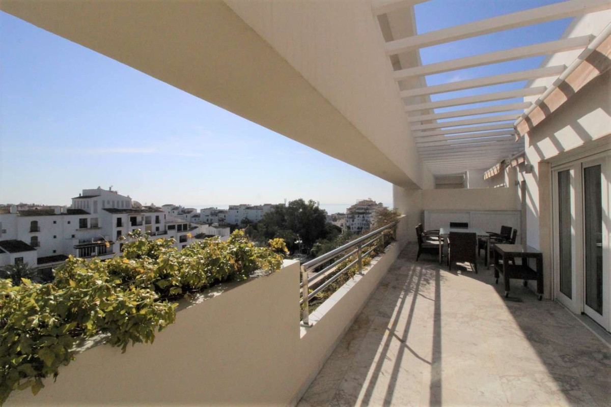 						Apartment  Penthouse
													for sale 
																			 in Puerto Banús
					