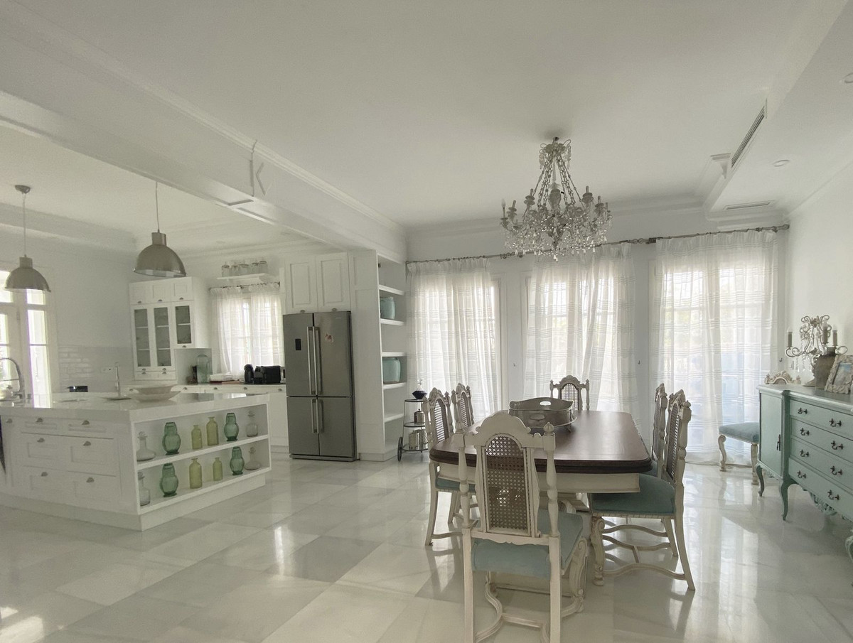 Villa Detached for sale in Marbella, Costa del Sol