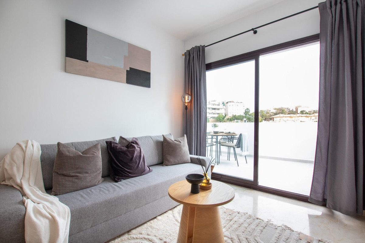 						Appartement  Mi-étage
													en vente 
															et en location
																			 à Riviera del Sol
					