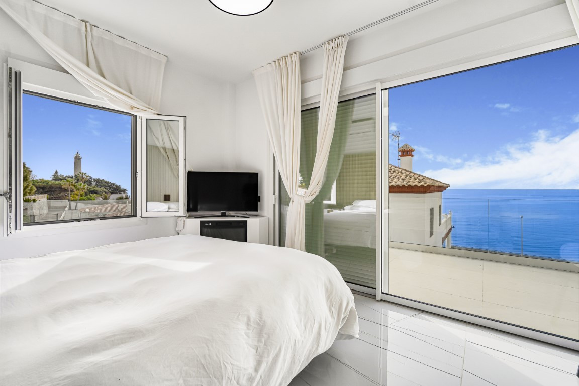 Villa con 5 Dormitorios en Venta El Faro