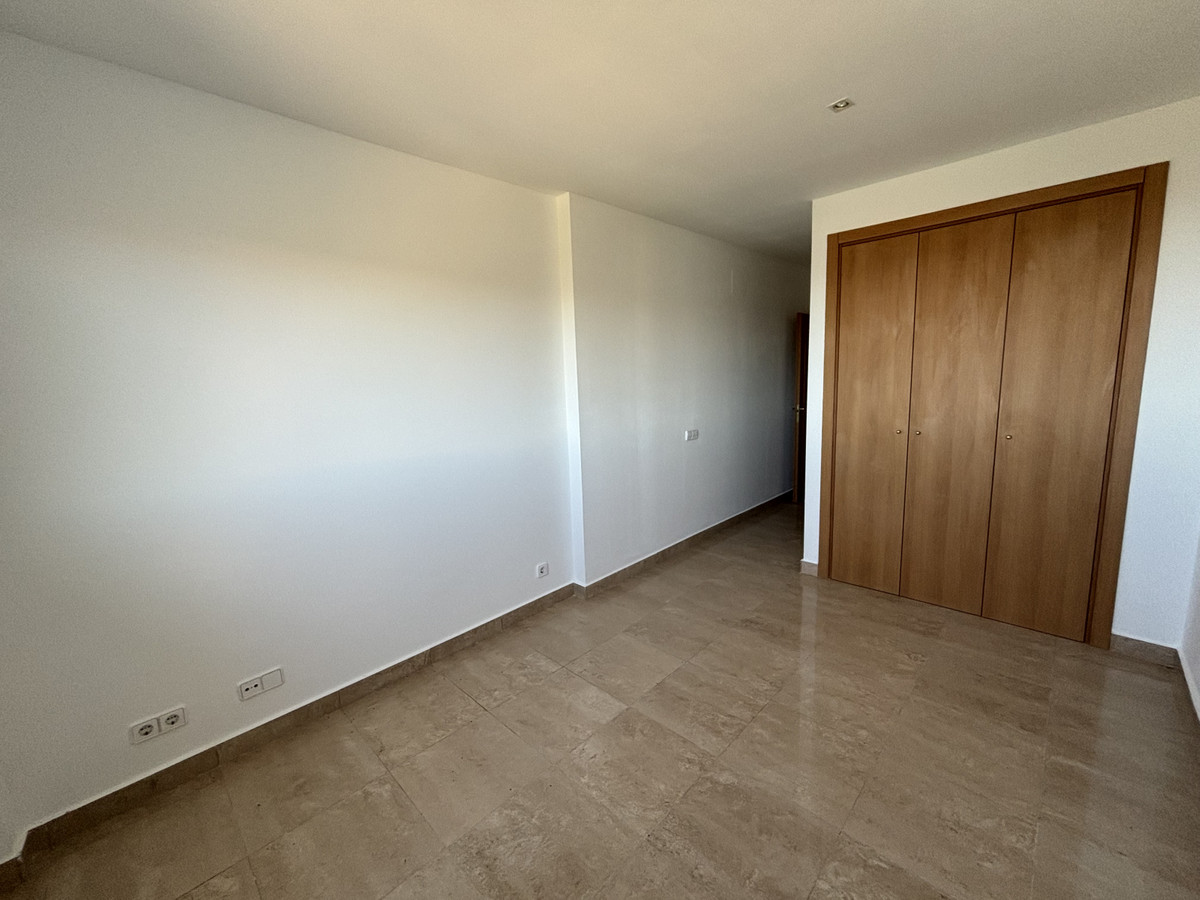 Appartement te koop in La Duquesa R4694959
