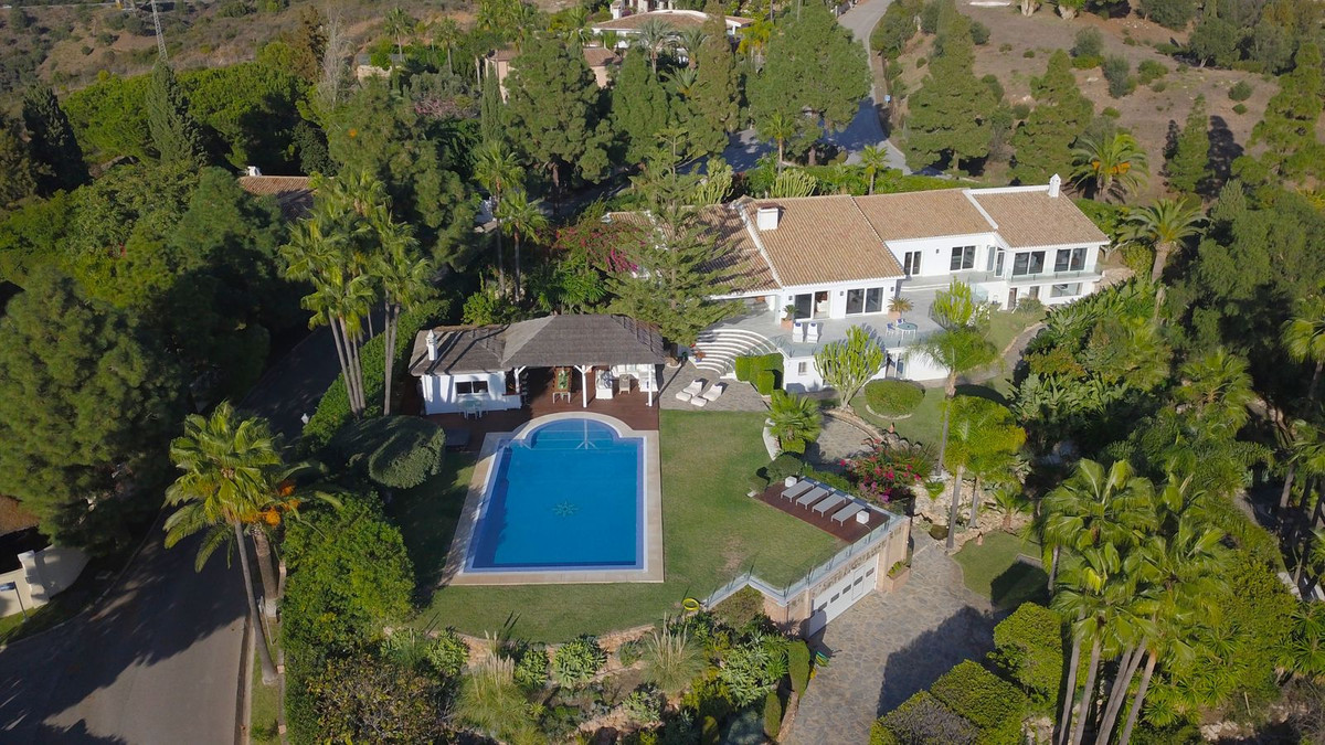  Villa, Detached  for sale    in Hacienda Las Chapas