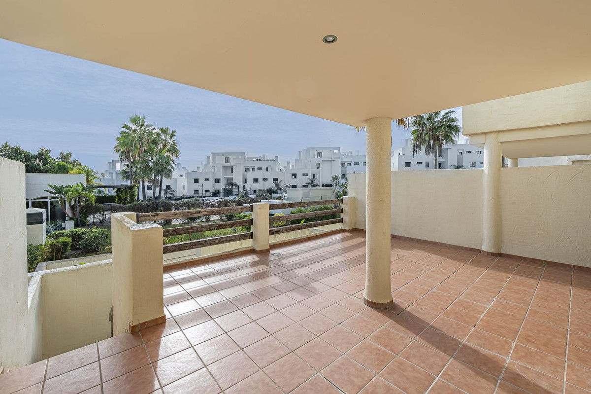 Appartement Rez-de-chaussée à El Paraiso, Costa del Sol
