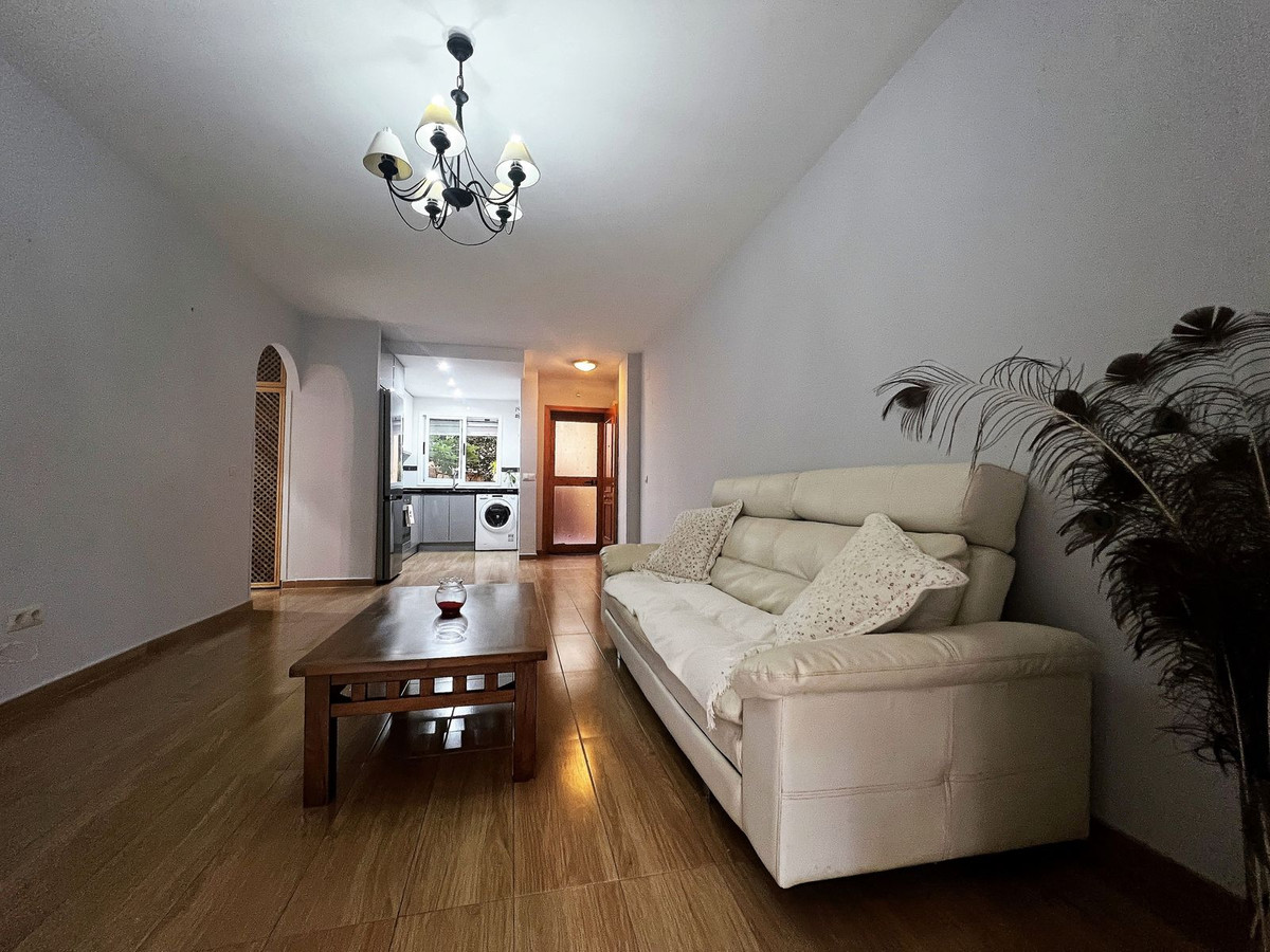 Appartement te koop in Calahonda R4563874