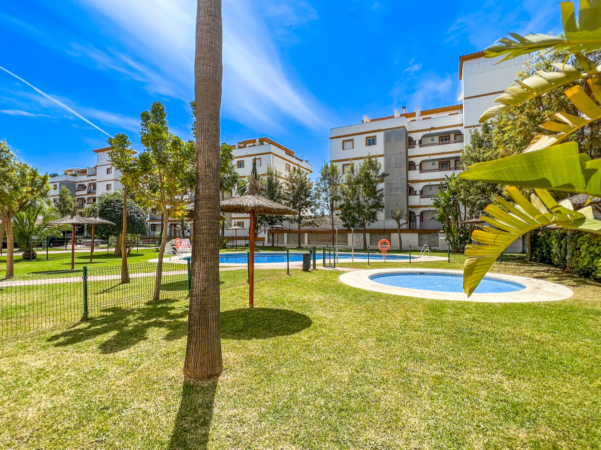 Incredible 4 bedroom apartment close to Mijas Golf

The property is located next to the Esparragal (, Spain