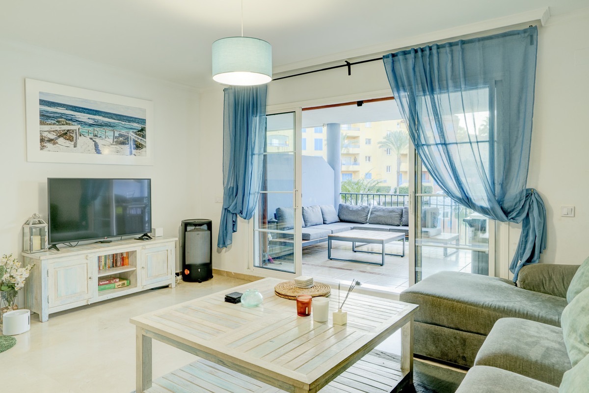 Apartamento con 4 Dormitorios en Venta Sotogrande Marina