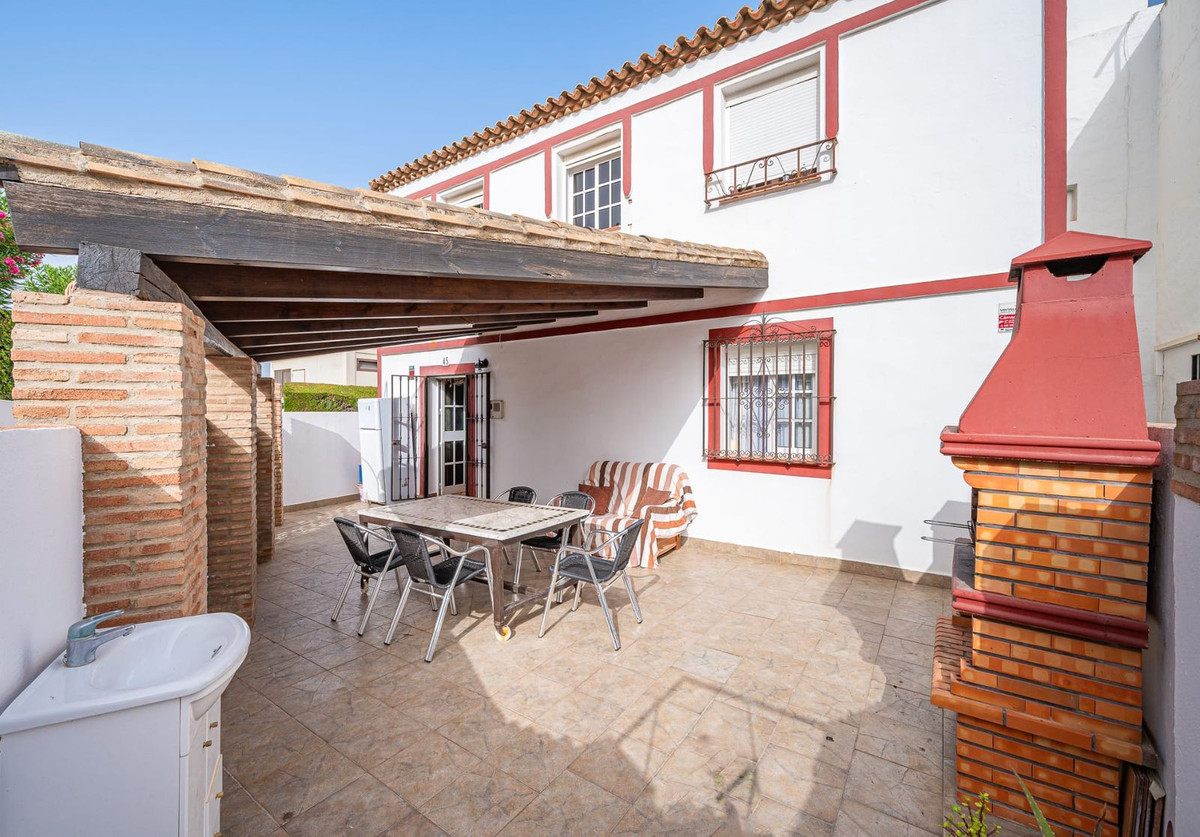 5 Bedroom Townhouse For Sale Manilva, Costa del Sol - HP4400419